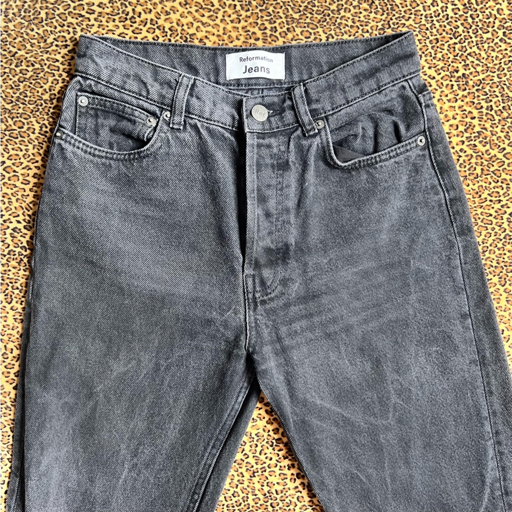 REFORMATION Washed Black Gray Straight Leg High Waist Jeans Denim Size 25 - Picture 2 of 8